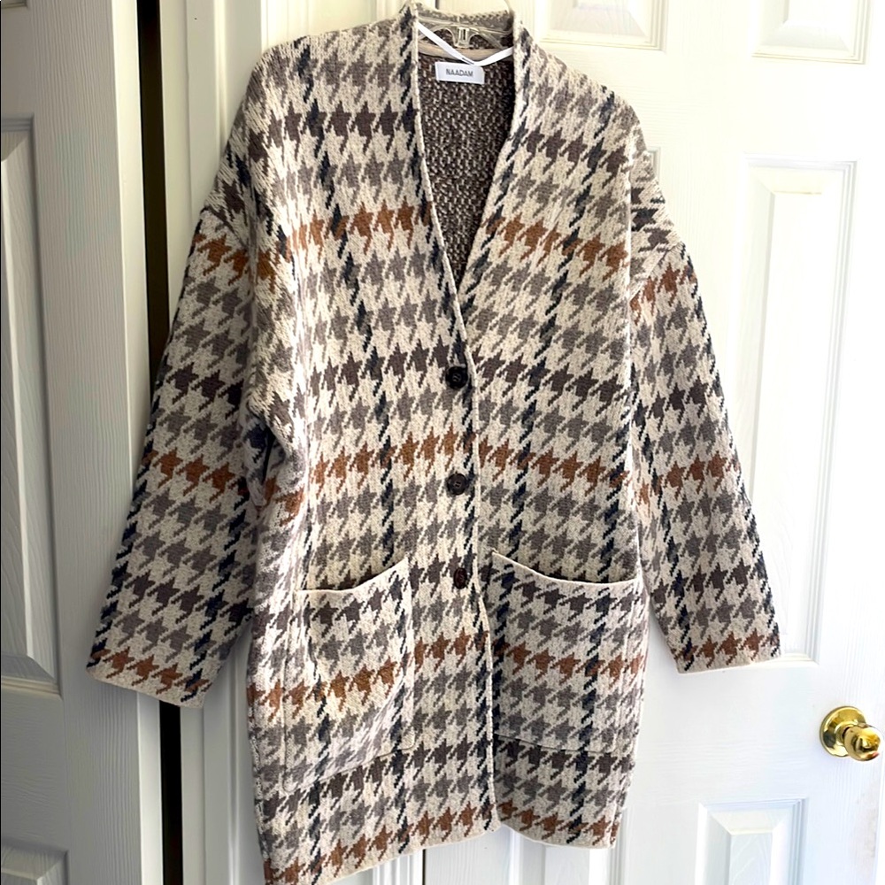 NAADAM Luxe Houndstooth Jacquard Cardigan Coat Oatmeal Comb SOLD OUT Everywhere!